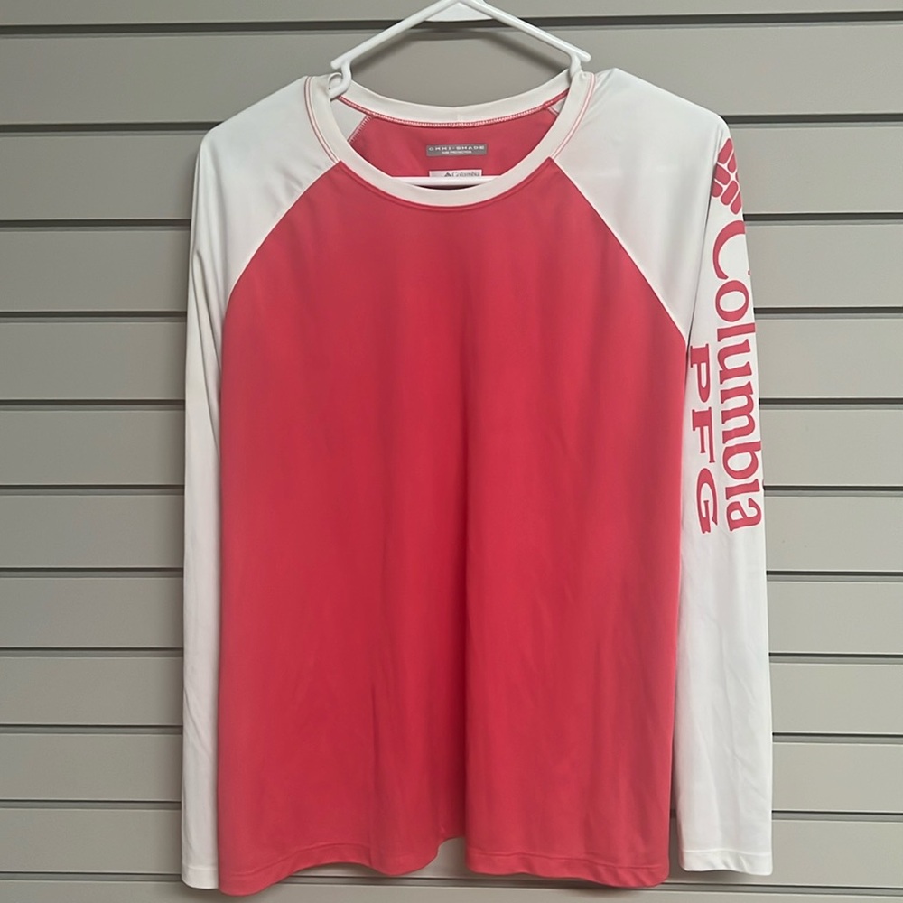 Columbia, women’s omnishade sun protection shirt